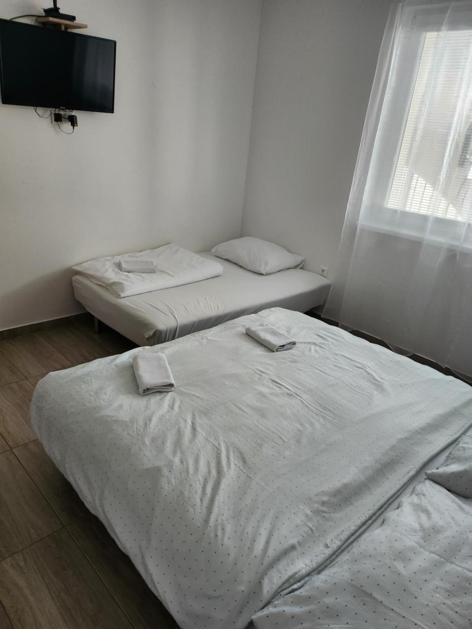 Apartmány Roland Velky Meder Exterior foto